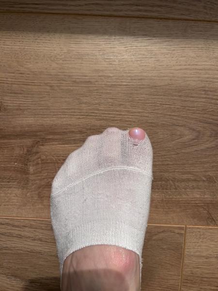 Comfortable sock, flimsy material