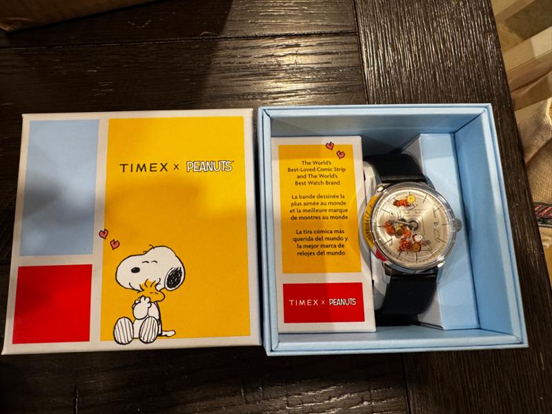Timex Mens Peanuts Marlin Space Watch TW2W87200