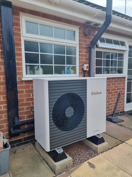 aroTHERM plus VWL 75/6 A 230V S2