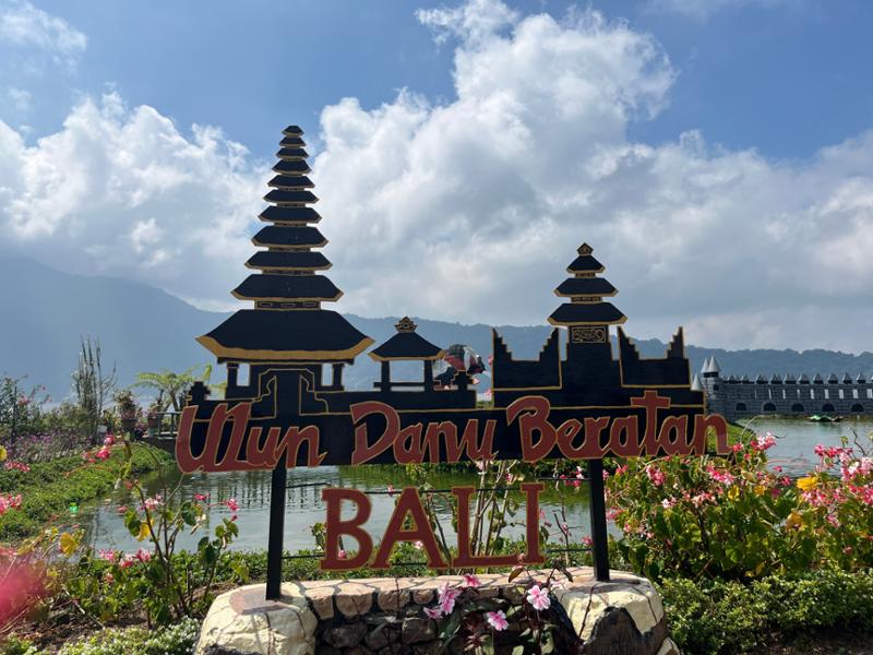 5643-Journey Java & Bali