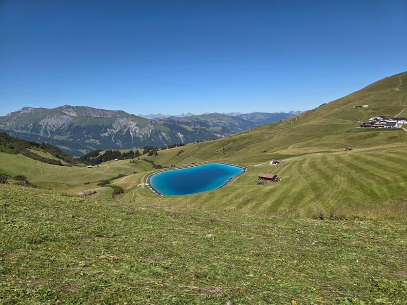 Your holiday: Scenic Swiss Alps - Guided Walking
