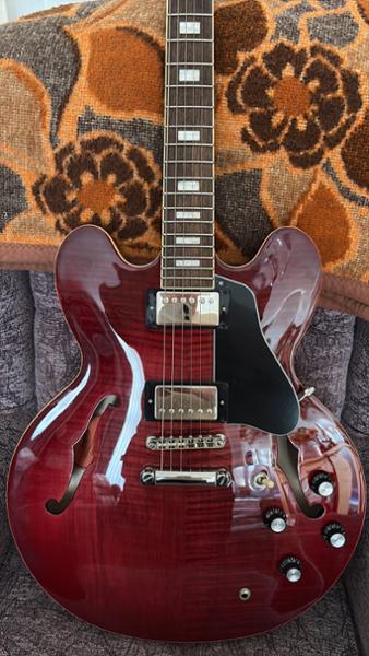 B Stock : Epiphone Inspired by Gibson ES-335 Figured Semi-Hollow Electric Guitar in Raspberry Burst - 002
