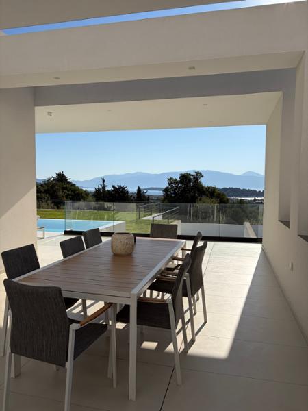 Villa Otos