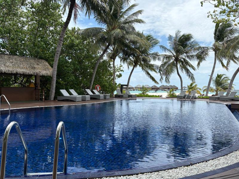 5610-Luxury Overwater Maldives Fly & Stay