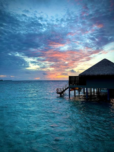 5610-Luxury Overwater Maldives Fly & Stay