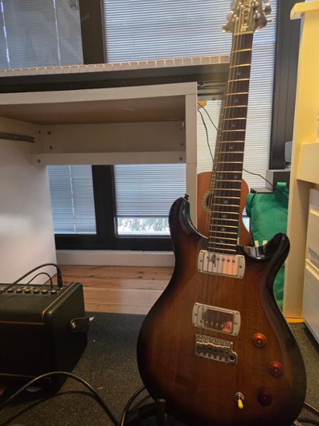 PRS SE DGT Standard Electric Guitar in McCarty Tobacco Sunburst (2026)