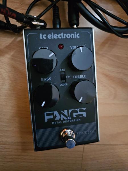 TC Electronic Fangs Metal Distortion Pedal