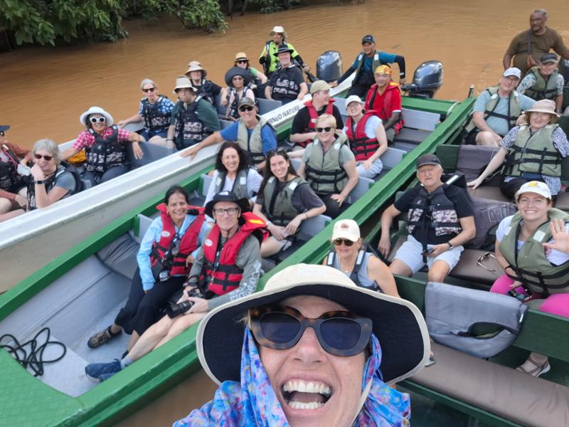 5862-Best of Borneo