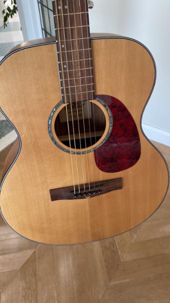EastCoast G1S Grand Auditorium Satin Natural Spruce Solid Top
