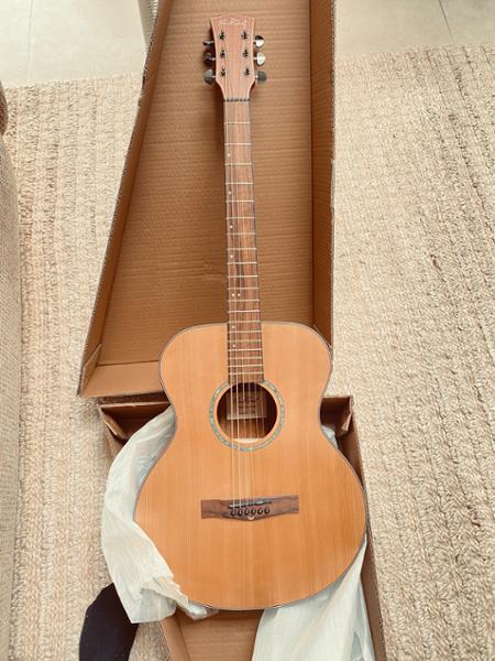 EastCoast G1S Grand Auditorium Satin Natural Spruce Solid Top