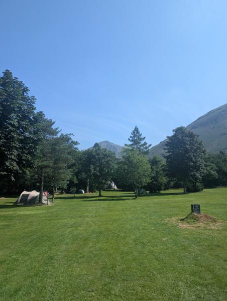 Well kept site in an incredible location. An amazing trip!