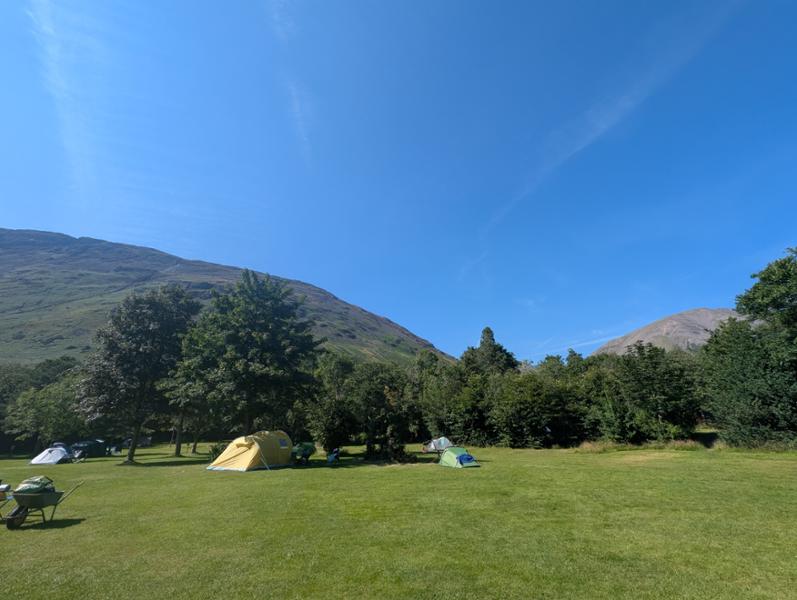 Well kept site in an incredible location. An amazing trip!