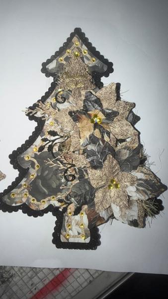 Dreamees - Christmas Fancy Nesting Dies - Buy The Collection (25 Dies)