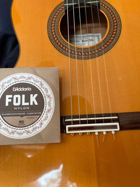 D'Addario EJ32C Folk Nylon Guitar Strings, Ball End, Silver Wound/Clear Nylon Trebles