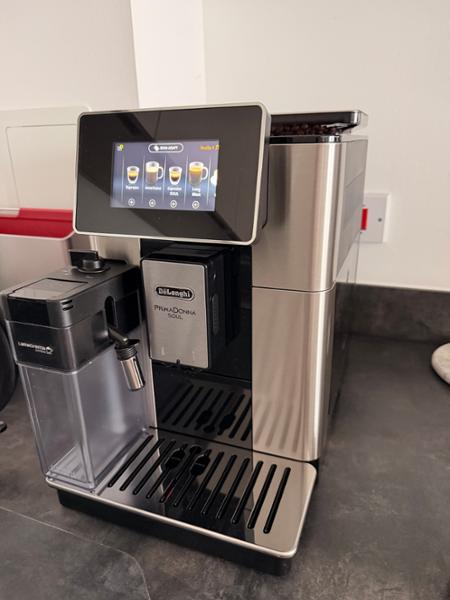 PrimaDonna Soul Fully Automatic Bean to Cup Machine