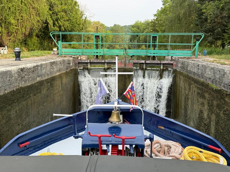 A Wonderful Barging Vacation Down A Picturesque Canal In Burgundy