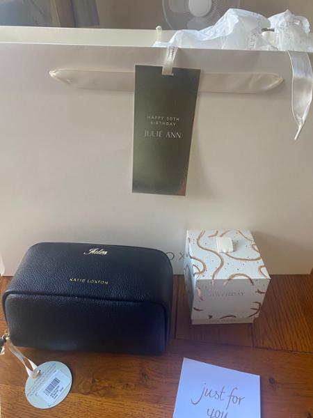 Fold-Out Mirror Makeup Bag in Black