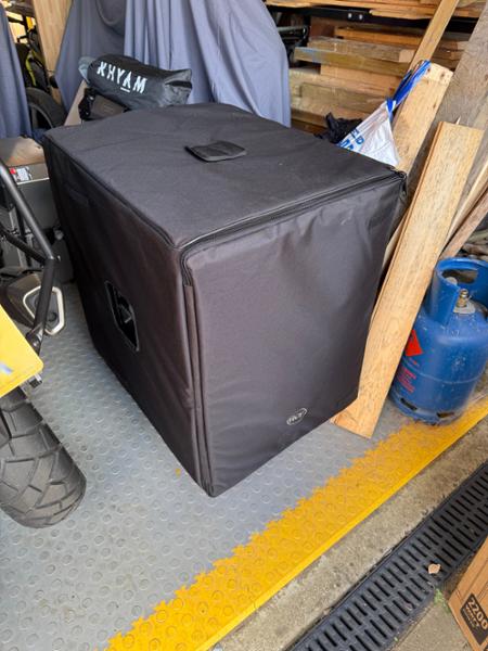RCF SUB 18-AX 18" Active Subwoofer Black