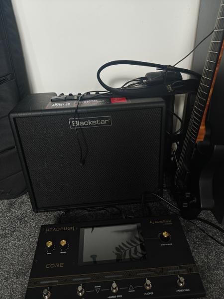 HeadRush Core Guitar FX Amp Modeler and Vocal Processor