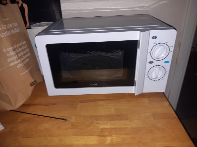 SAMSUNG MICRO 800W 23L SILVER