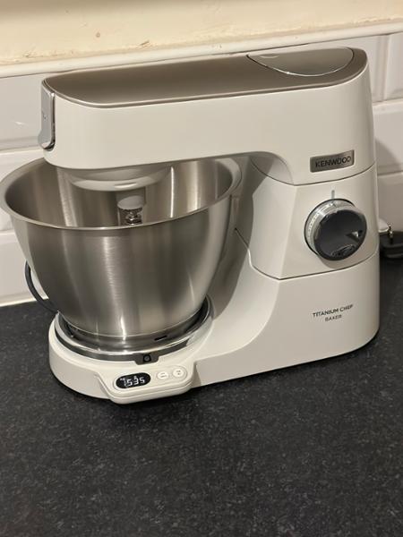Titanium Chef Baker White KVC65.001WH
