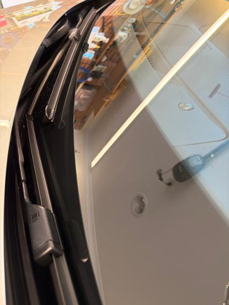 Replaced Bosch with Wipertech wipers,