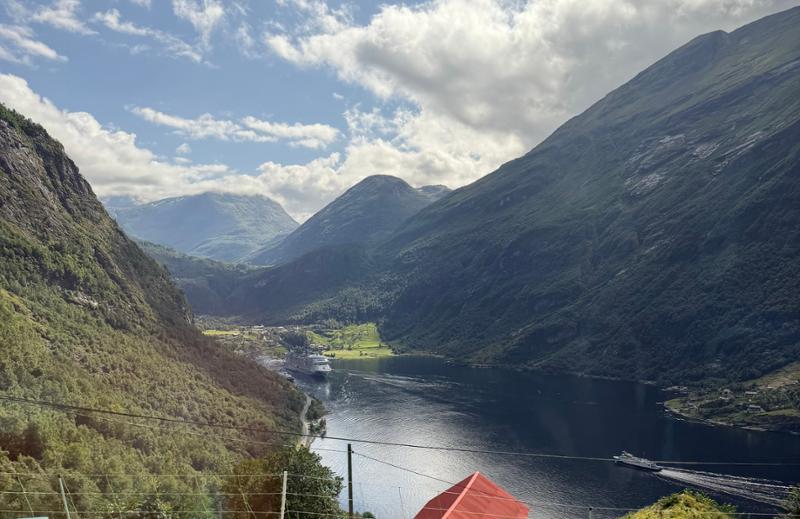 Wonderful tour of four beautiful, super clean, friendly Nordic countries.