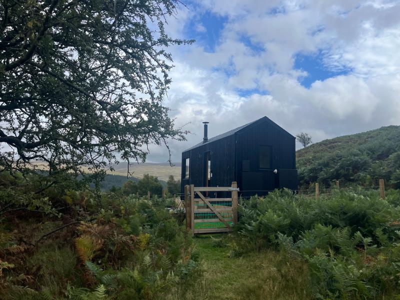 Clean, tidy and isolated escape! Bliss.