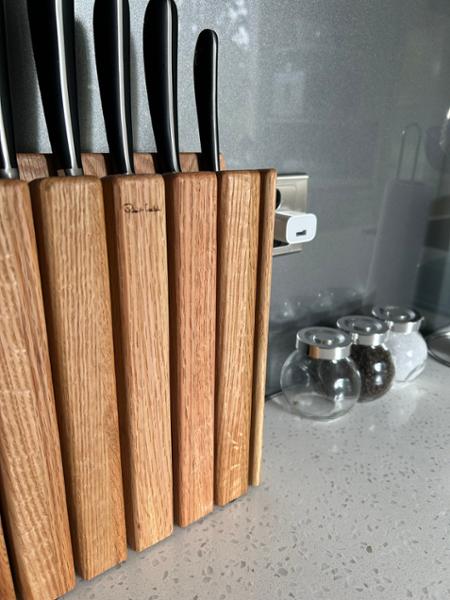 Signature The Chef's Edit Book Oak Knife Block Set 7P with Pebble Chopping Board 44cm and Sharpener