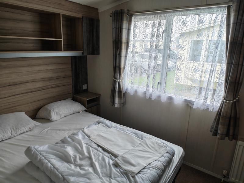 Gold Caravan (Sleeps 6)