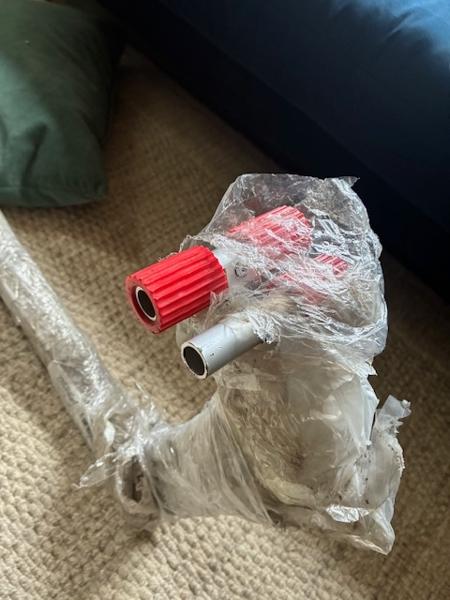 Items not delivered; terrible service; cannot reach customer services via