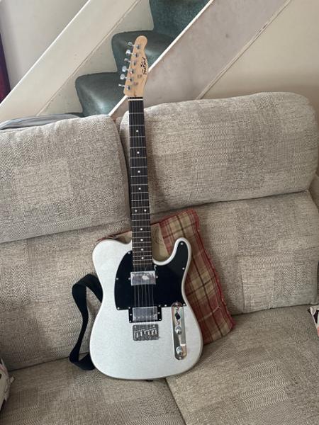 EastCoast T2 Dual Humbucker Electric Guitar in Slick Silver with Rosewood Fretboard