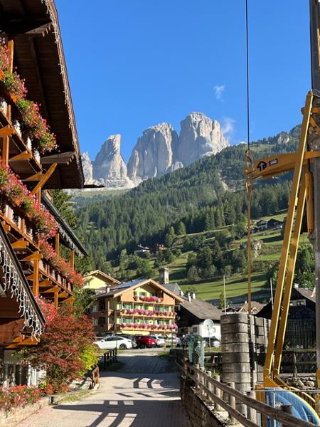 Walking in the Dolomites - Campitello