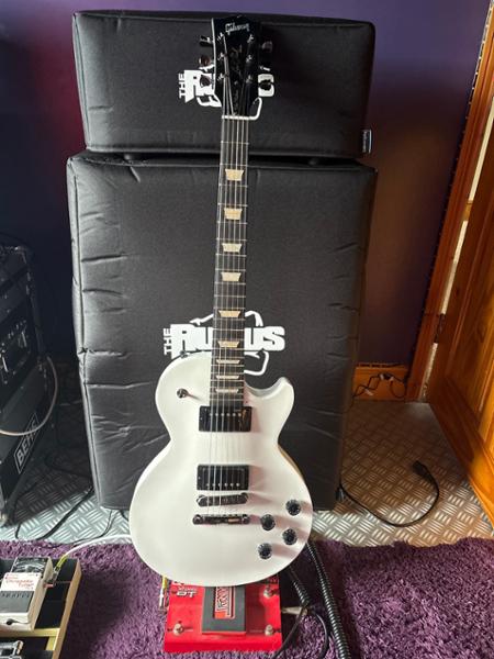 Gibson Les Paul Modern Studio Electric Guitar in Worn White