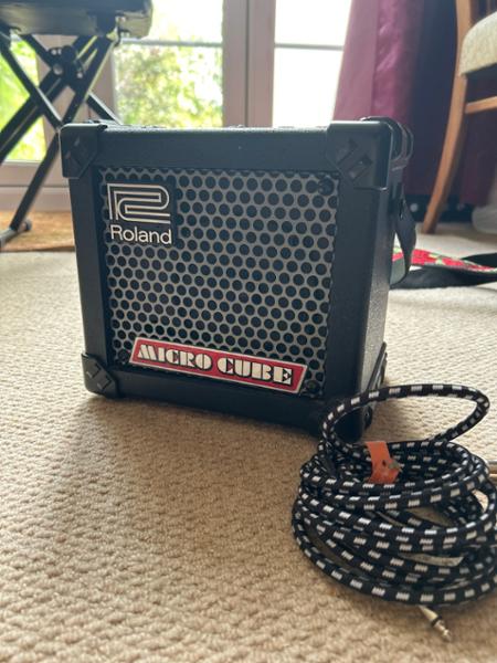 Second Hand Roland Micro Cube Combo Amp #071