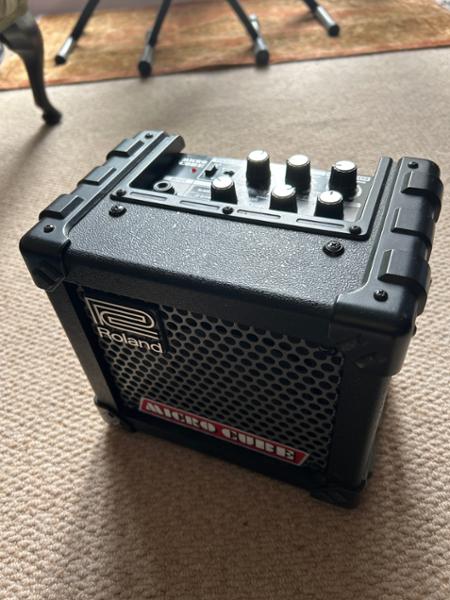 Second Hand Fender Rumble 15 V1 Bass Combo Amp #070