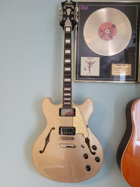 D’Angelico Premier DC Semi-Hollow Electric Guitar in Desert Gold
