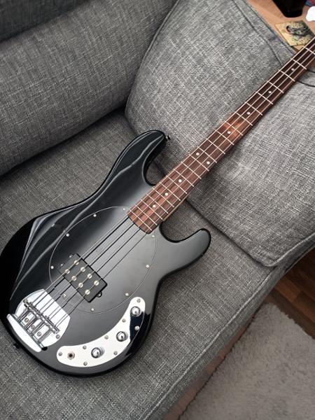 EastCoast SRB Bass Guitar in Black