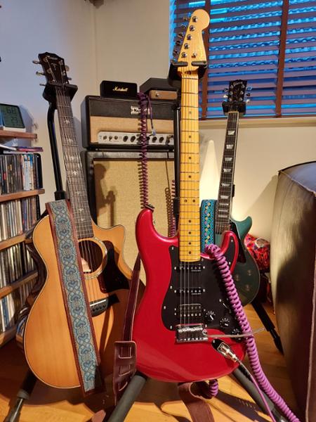 Fender American Ultra II Stratocaster HSS Maple Fingerboard in Sinister Red
