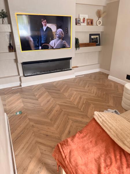 EGGER Dark Rillington Oak Chevron
