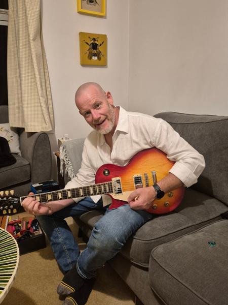 Gibson Les Paul Studio Electric Guitar in Cherry Sunburst Left Handed