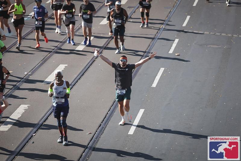 BMW BERLIN-MARATHON 2025 Charity Entry Only