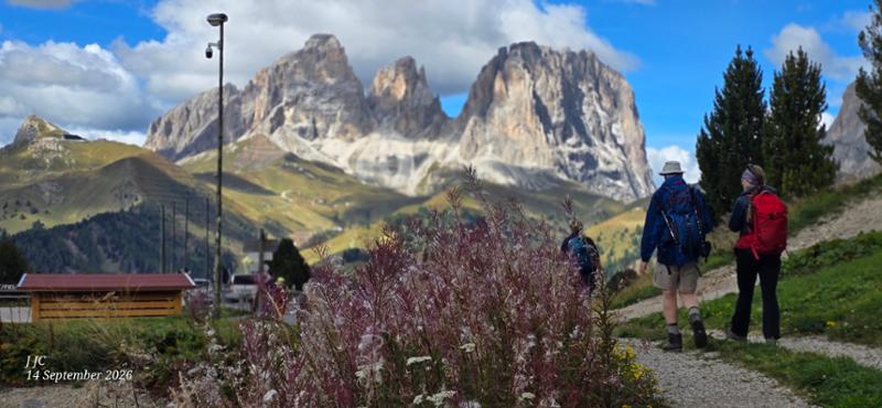 Walking in the Dolomites - Campitello