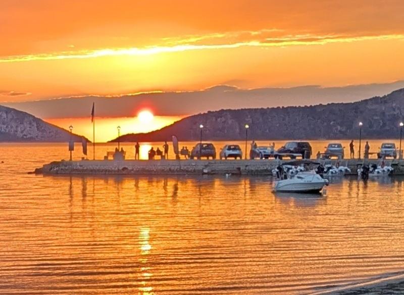 Hotel Zoe, Gialova.