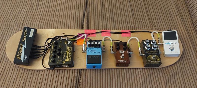 Tech 21 SansAmp Bass Driver V2 DI Preamp Pedal