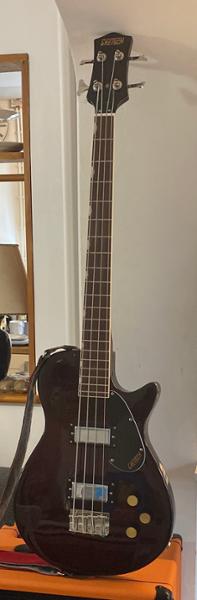 Gretsch Streamliner Jet Club Single-Cut Bass Guitar in Walnut Stain