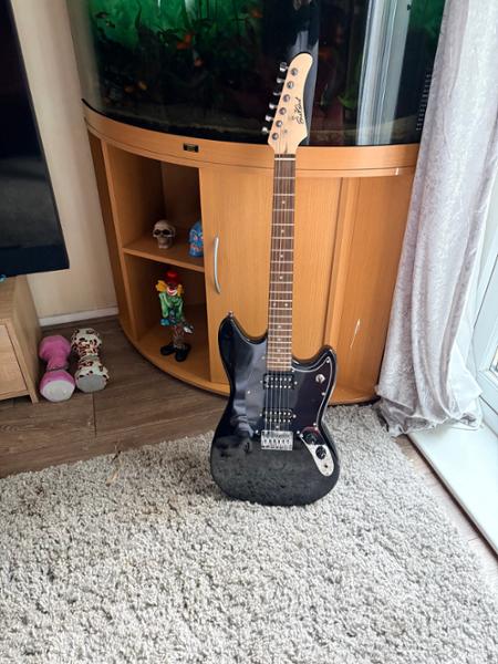 EastCoast MS1 Short Scale Electric Guitar in Black with Rosewood Fretboard
