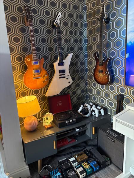 Divitone MF Studio Artisan Smart Modelling Electric Guitar in Whisky Ash