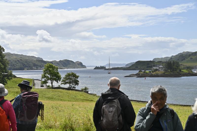 Gentle highlands experience in comfortable surrounding