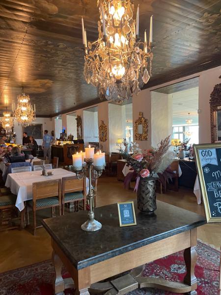 Hotell Gyllene Uttern